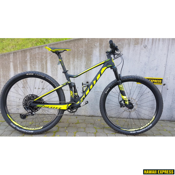 17SPA275S-560x560.jpg SPARK RC 700 WORLD CUP CUSTOM - Image 1