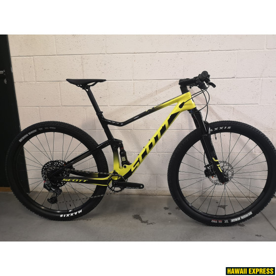 274624CUSTOM-560x560.jpg SPARK RC 900 WORLD CUP CUSTOM - Image 1