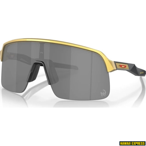 OO9463-47-560x560.jpg SUTRO LITE OLYMPIC GOLD w/ PRIZM BLACK - Image 1
